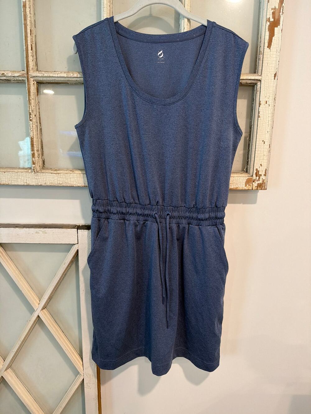 Lou & Grey size small blue casual comfortable dress